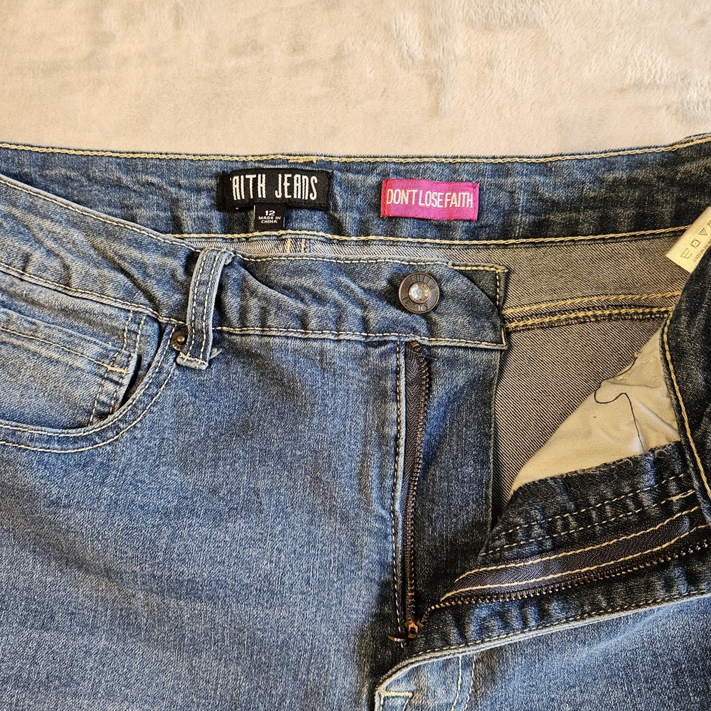 Faith Jeans Womens Size 12 Denim "Don't Lose Faith" Casual Jeans Distressed - Picture 2 of 11